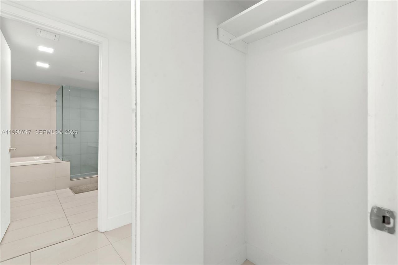 2600 E Hallandale Beach Blvd , Unit T1001, Hallandale Beach, FL 33009 Photo