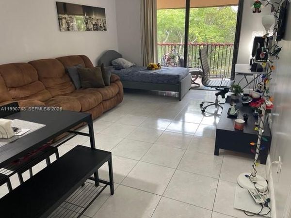 14421 N Kendall Dr , Unit 407M, Miami, FL 33186