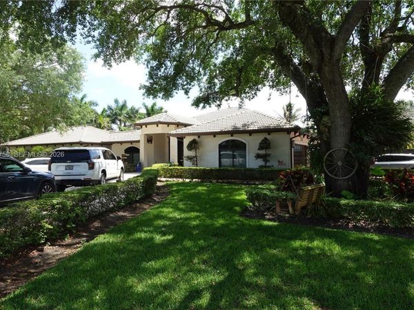 5200 SW 113th Ave , Davie, FL 33330