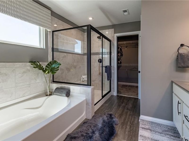 2004 Silver Linden Drive, Tipp City, OH 45371 Photo 11