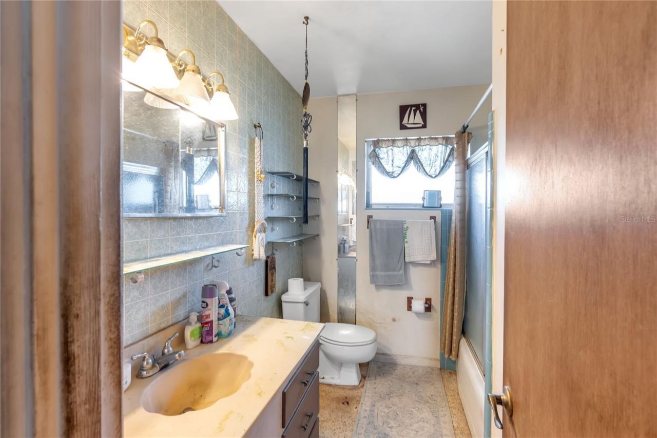 508 63rd Avenue Drive W, Bradenton, FL 34207 Photo