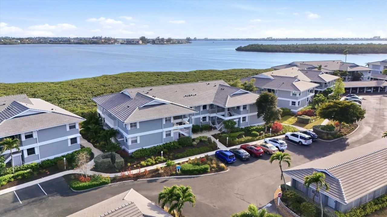 1323 Perico Point Circle, Unit 107, Bradenton, FL 34209 Photo