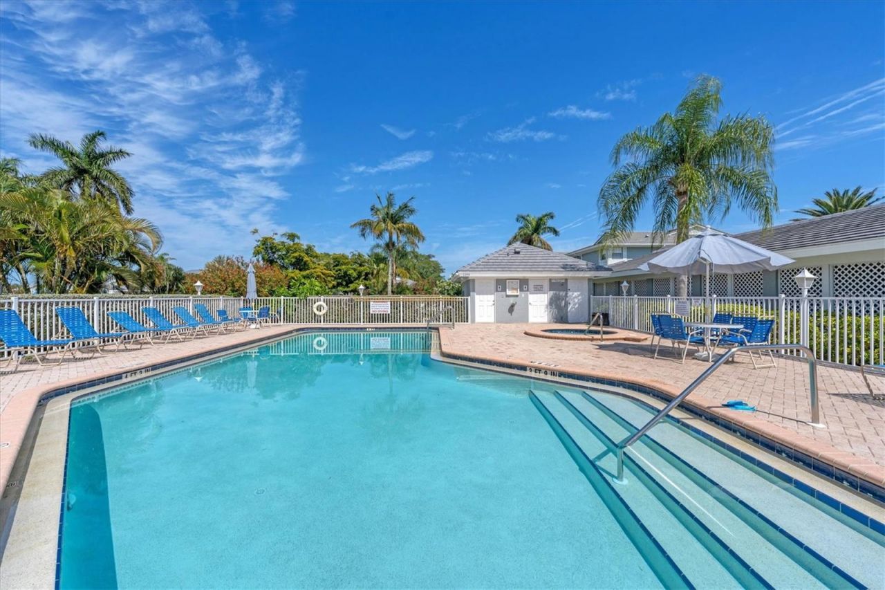 1323 Perico Point Circle, Unit 107, Bradenton, FL 34209 Photo