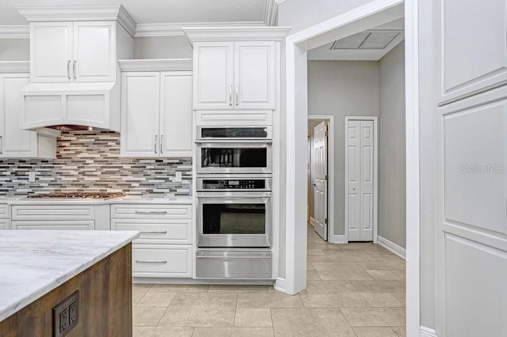 10201 Millport Drive, Tampa, FL 33626 Photo