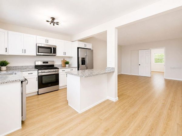 1353 LAKEVIEW ROAD, CLEARWATER, FL 33756