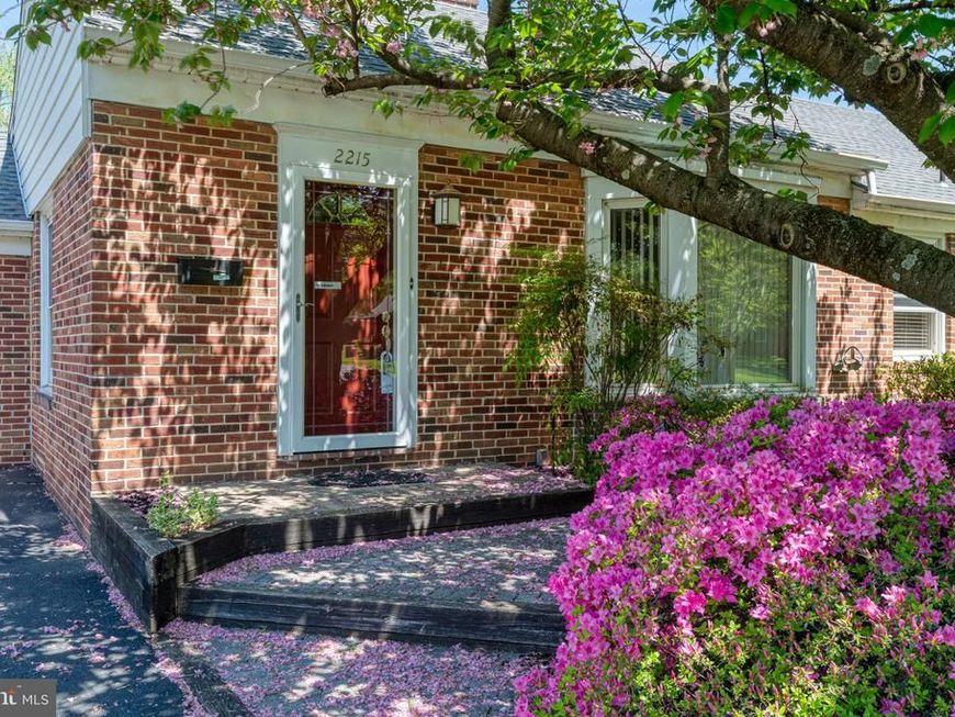 2215 Dixie Drive, York, PA 17402 Main Photo