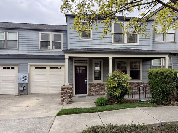 2221 Dollarhide Way, Ashland, OR 97520