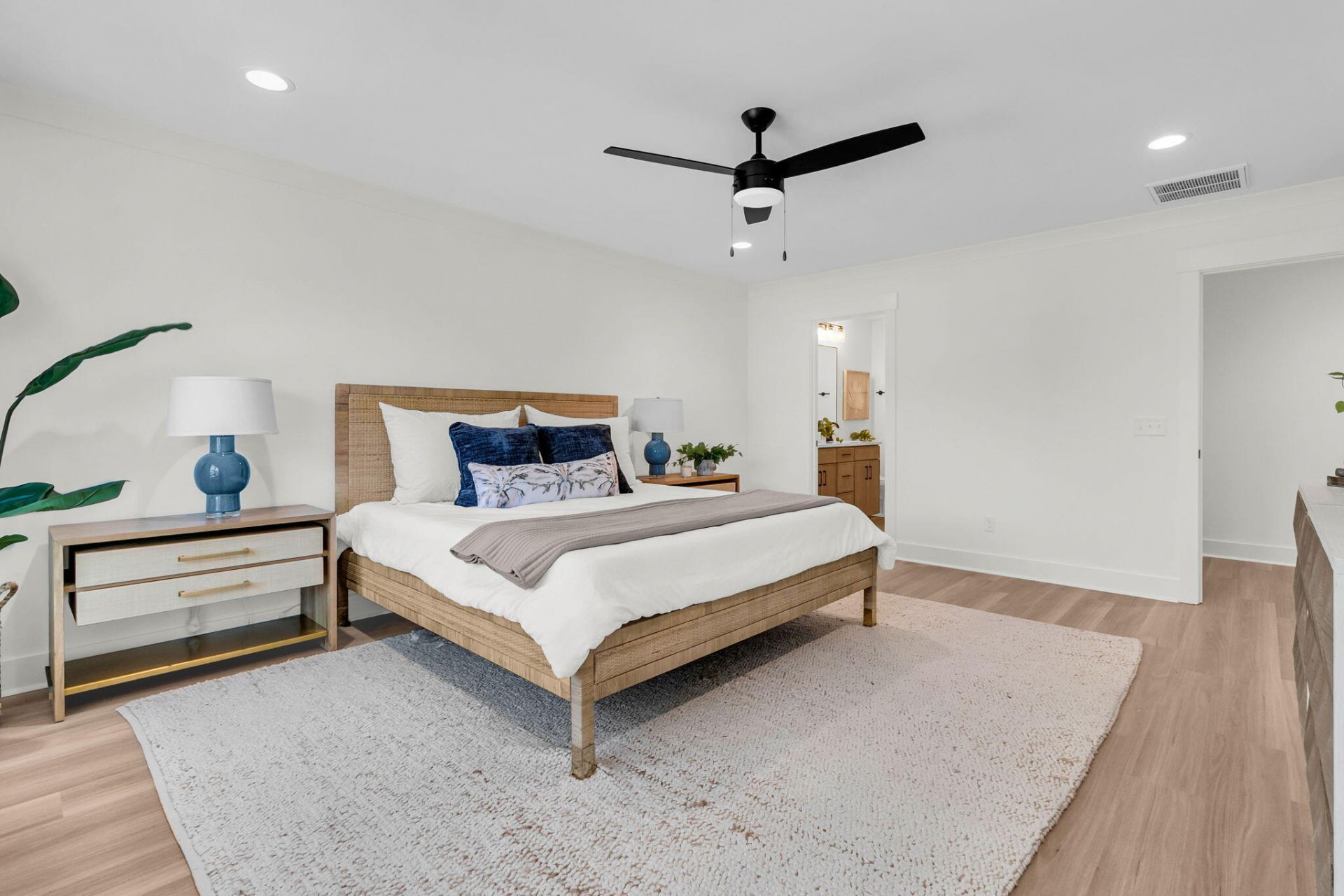 1137 Forbes Avenue Photo 27