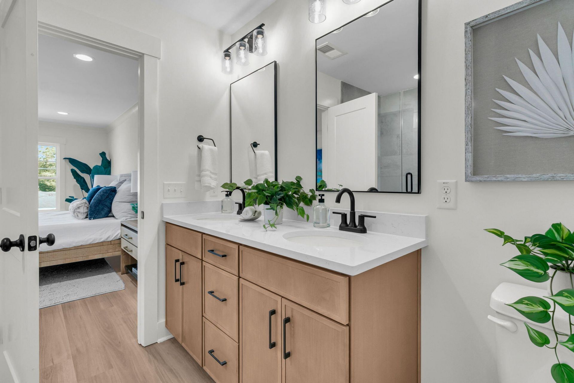 1137 Forbes Avenue Photo 31