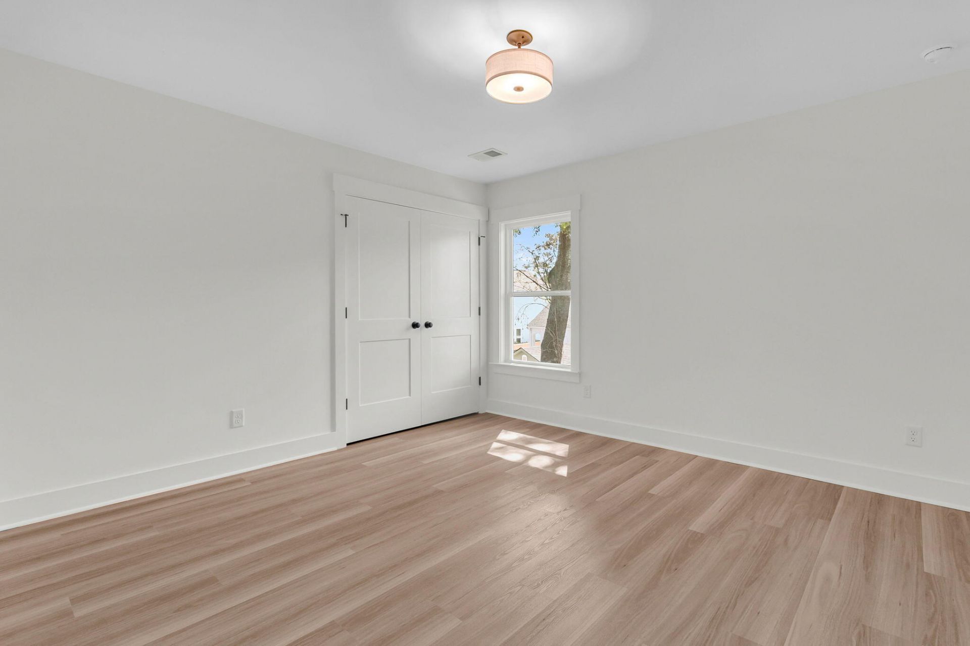 1137 Forbes Avenue Photo 34