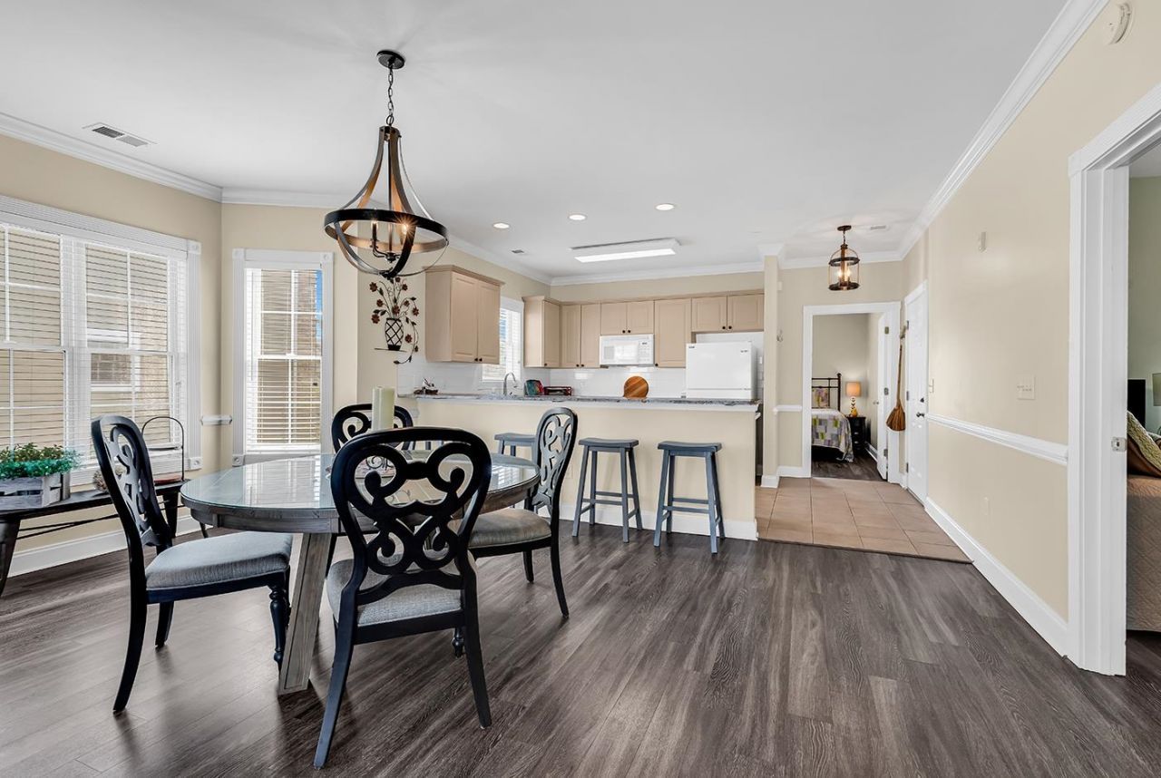 4879 Luster Leaf Circle  Photo 11