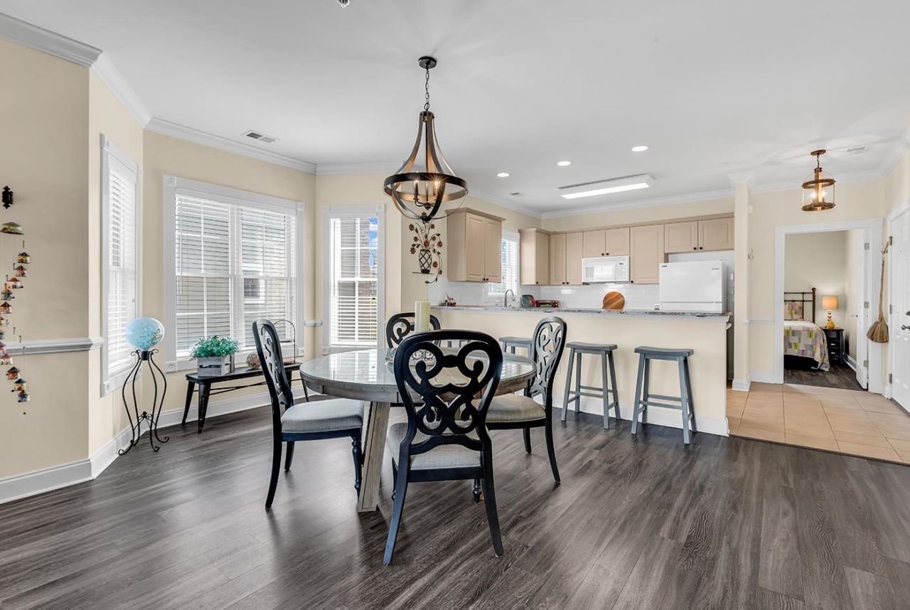 4879 Luster Leaf Circle  Photo 12