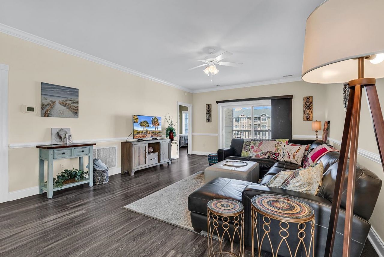 4879 Luster Leaf Circle  Photo 15