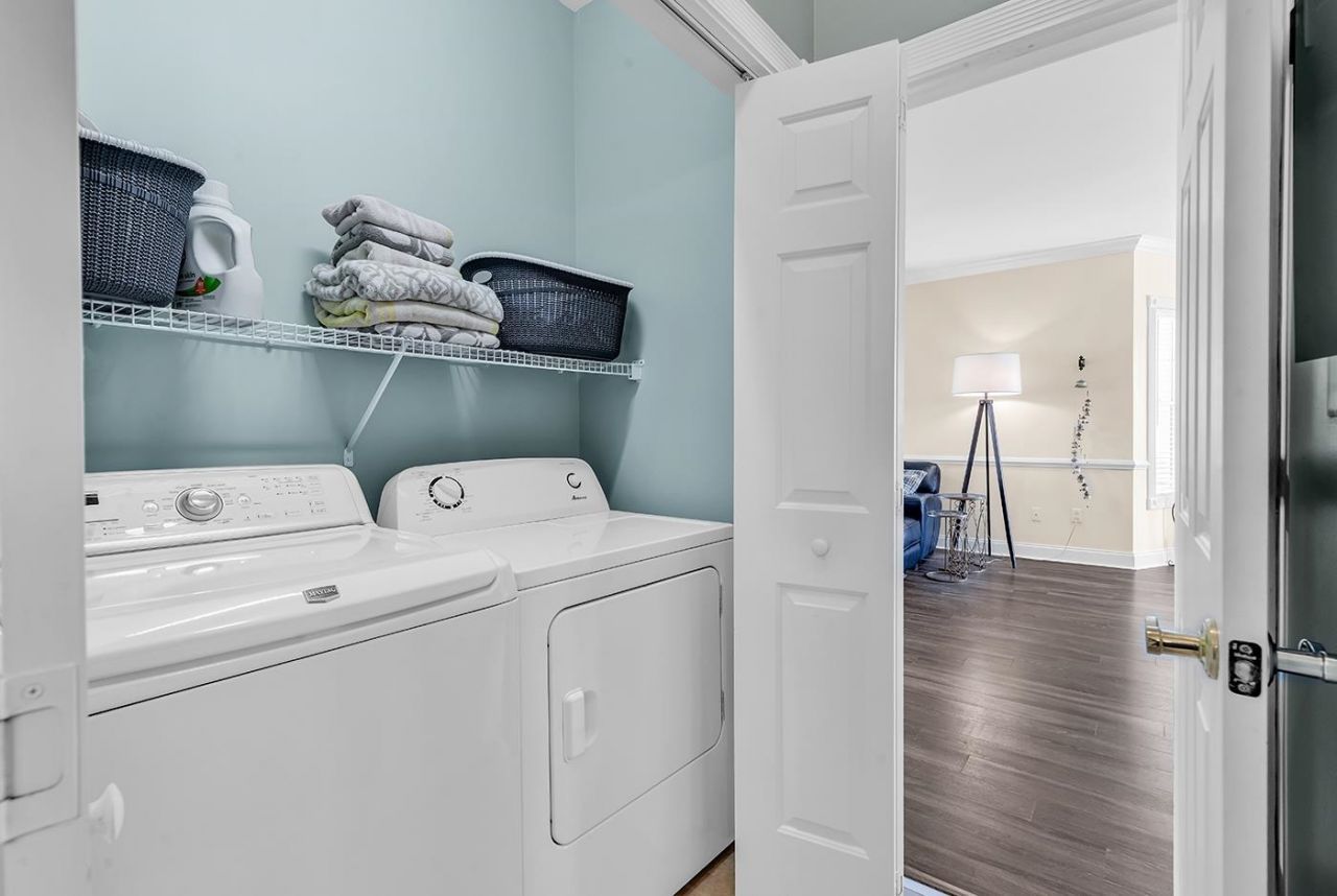 4879 Luster Leaf Circle  Photo 30