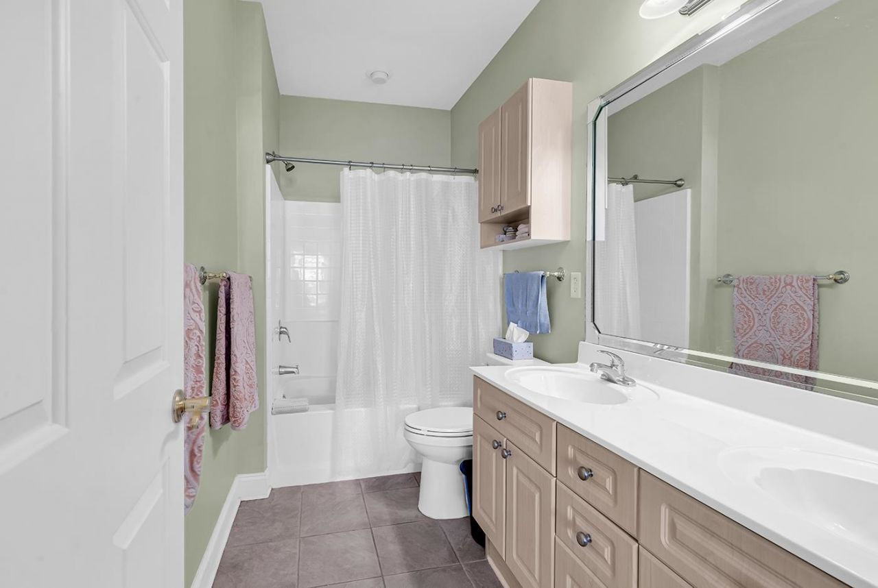 4879 Luster Leaf Circle  Photo 35