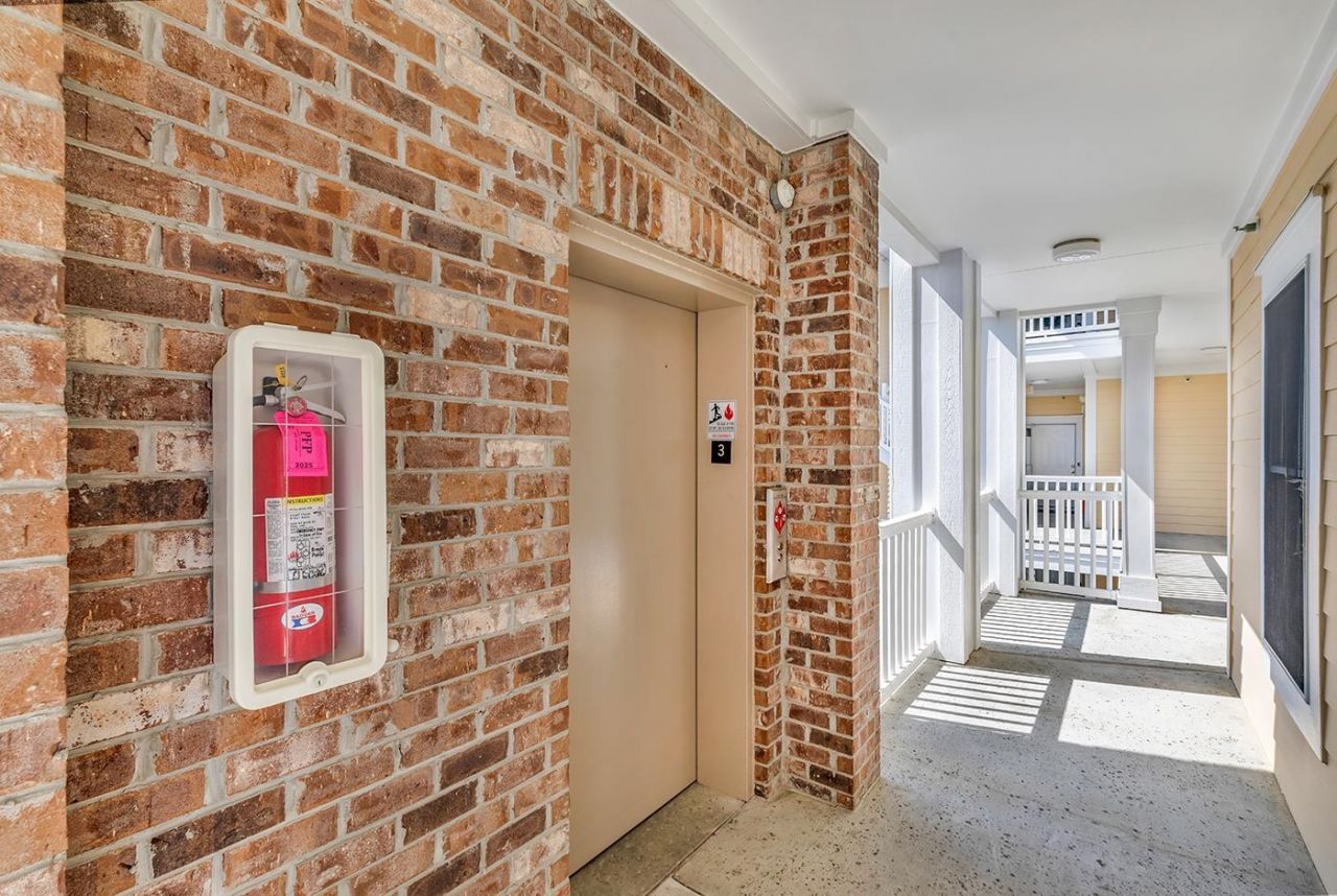 4879 Luster Leaf Circle  Photo 43