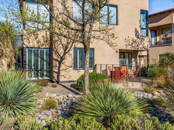 201 Aliso Drive SE, Unit 11, Albuquerque, NM 87108
