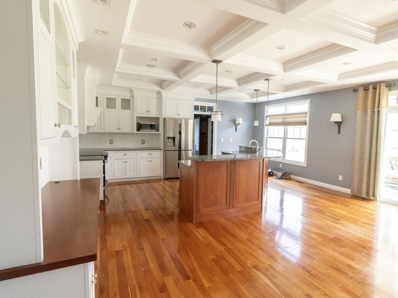 731 Sherwood Drive, Troy, OH 45373 Photo 8