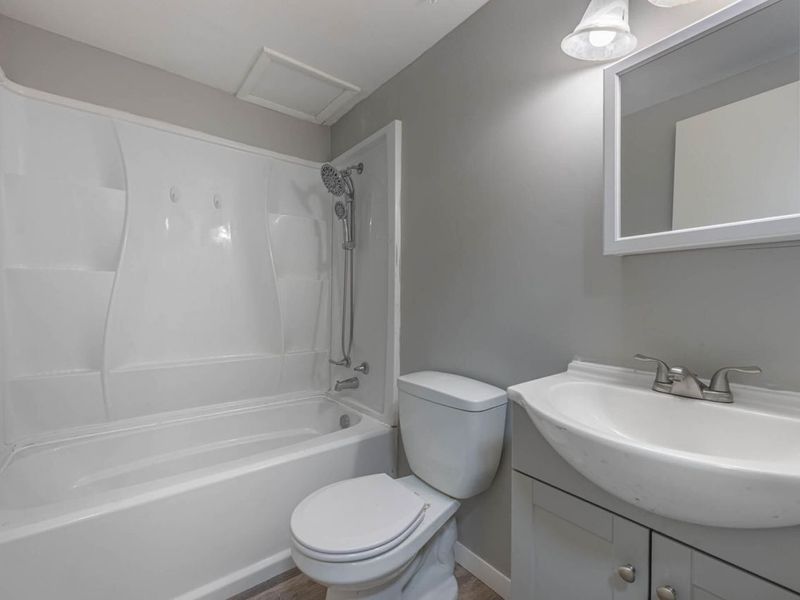 1300 Edgebrook Avenue, New Carlisle, OH 45344 Photo 12