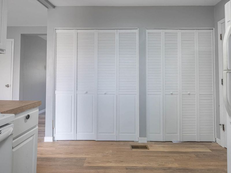 1300 Edgebrook Avenue, New Carlisle, OH 45344 Photo 9