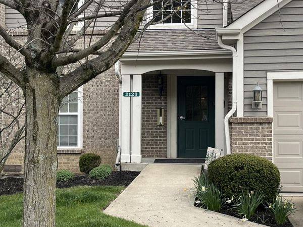 2123 Clareglen Drive, Unit 204, Crescent Springs, KY 41017