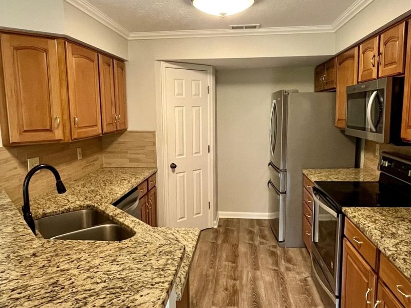 2123 Clareglen Drive, Unit 204, Crescent Springs, KY 41017 Photo 6