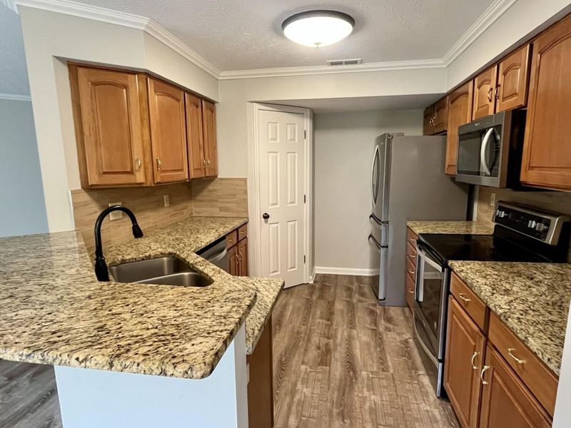 2123 Clareglen Drive, Unit 204, Crescent Springs, KY 41017 Photo 7