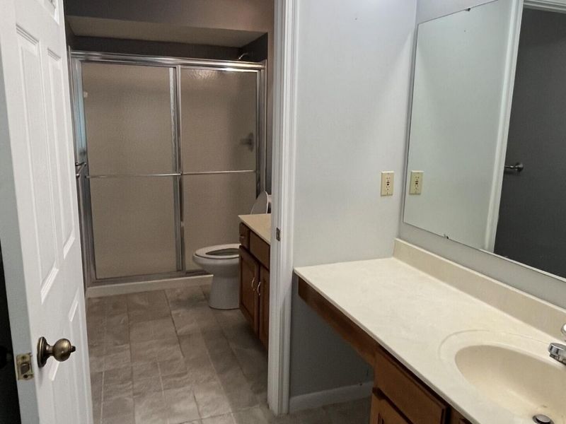 2123 Clareglen Drive, Unit 204, Crescent Springs, KY 41017 Photo 9