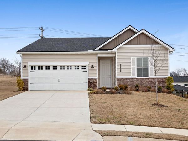 3316 Laurel Brook Ct, Columbia, TN 38401