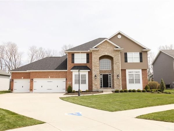 731 Sherwood Drive, Troy, OH 45373