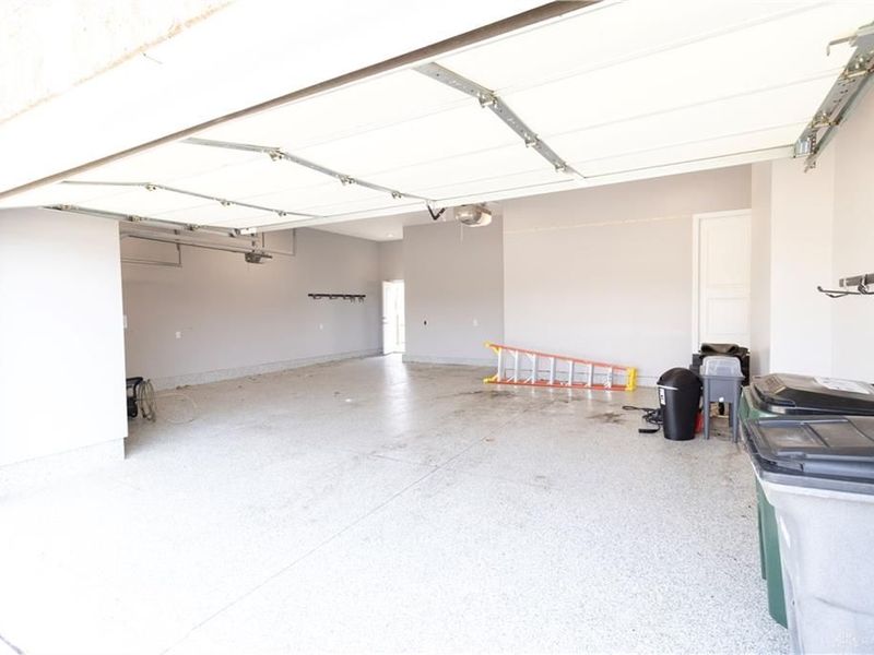 731 Sherwood Drive, Troy, OH 45373 Photo 2