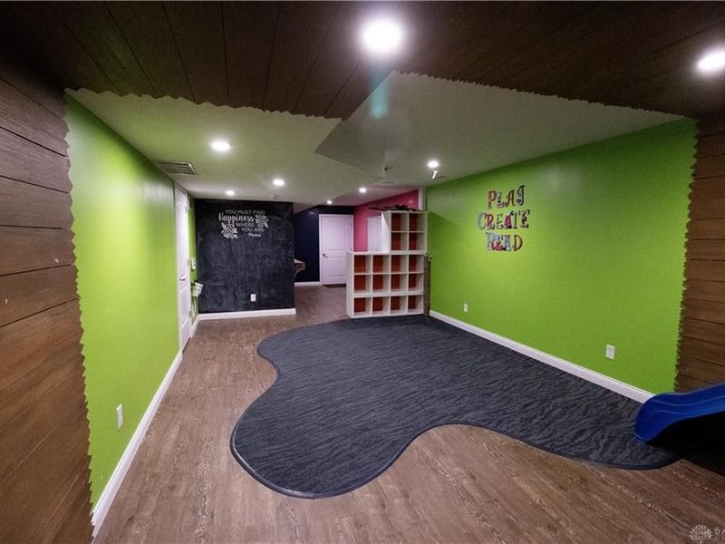 731 Sherwood Drive, Troy, OH 45373 Photo 5