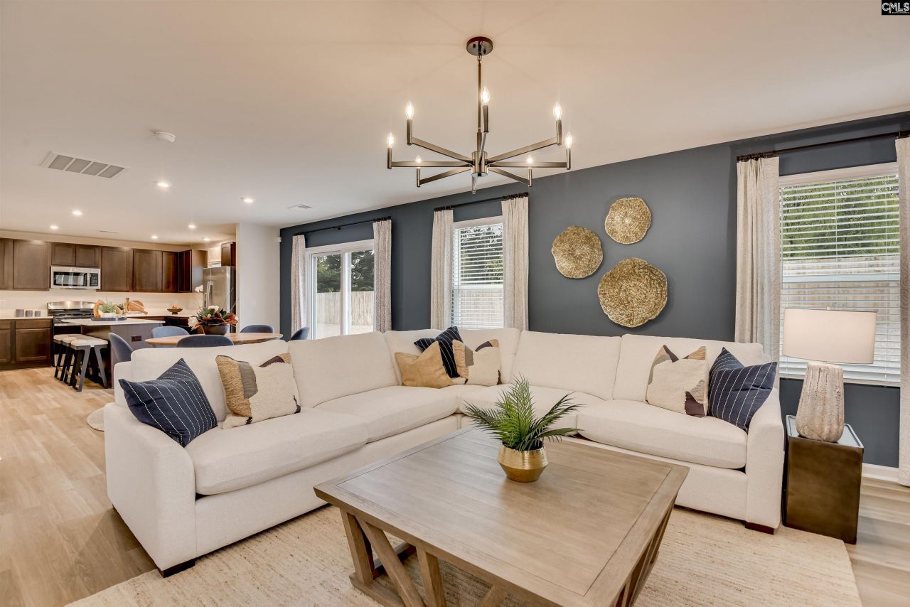 194 Kingfield Drive Photo 17