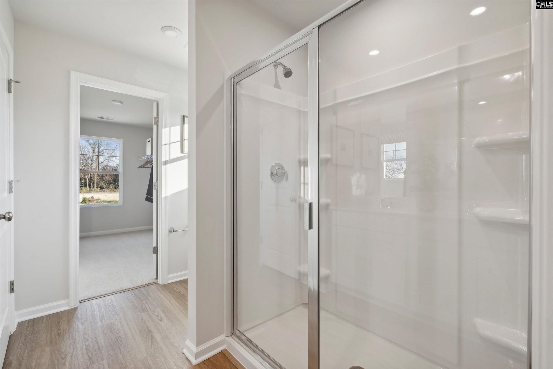 194 Kingfield Drive Photo 28