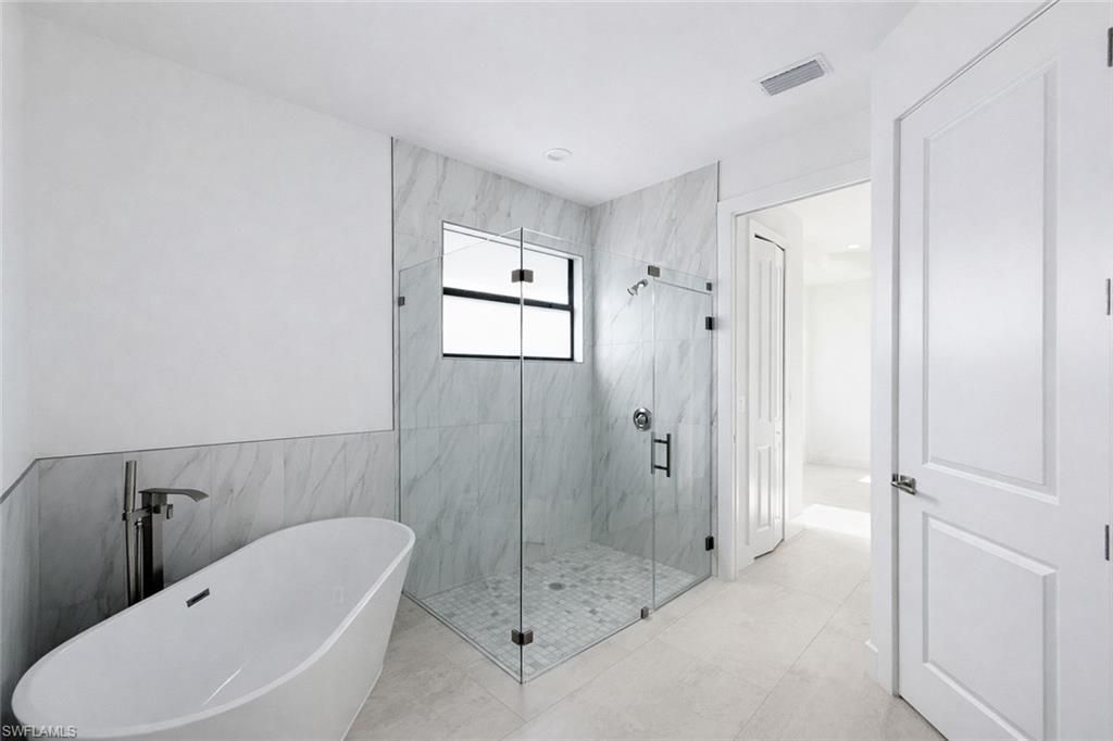 211 NW 25th Ave , Cape Coral, FL 33993 Photo