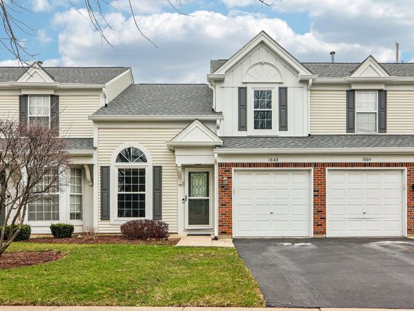 1868 Brighton Street, Downers Grove, IL 60516