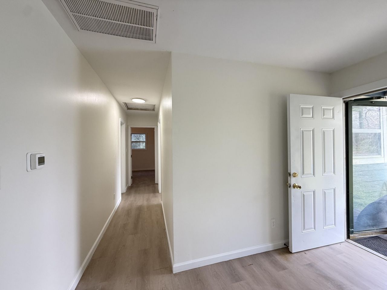 285 Koger Drive Photo 8