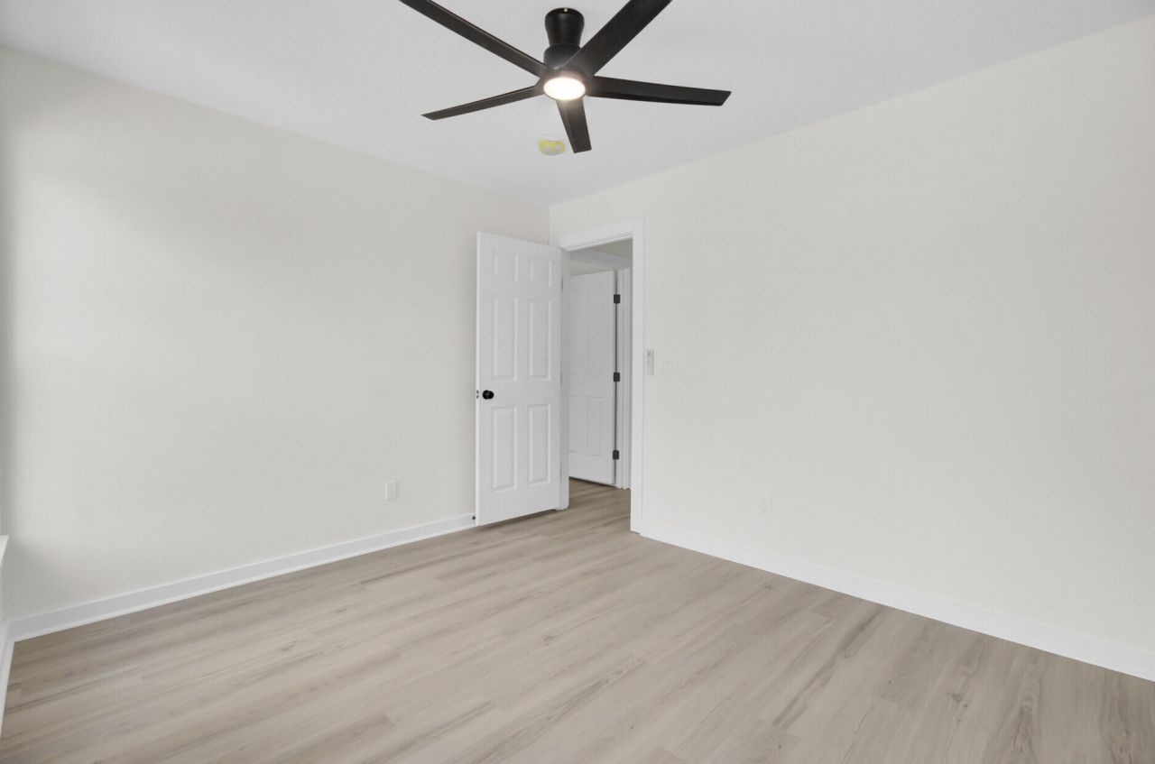 213 Alydar Court Photo 34