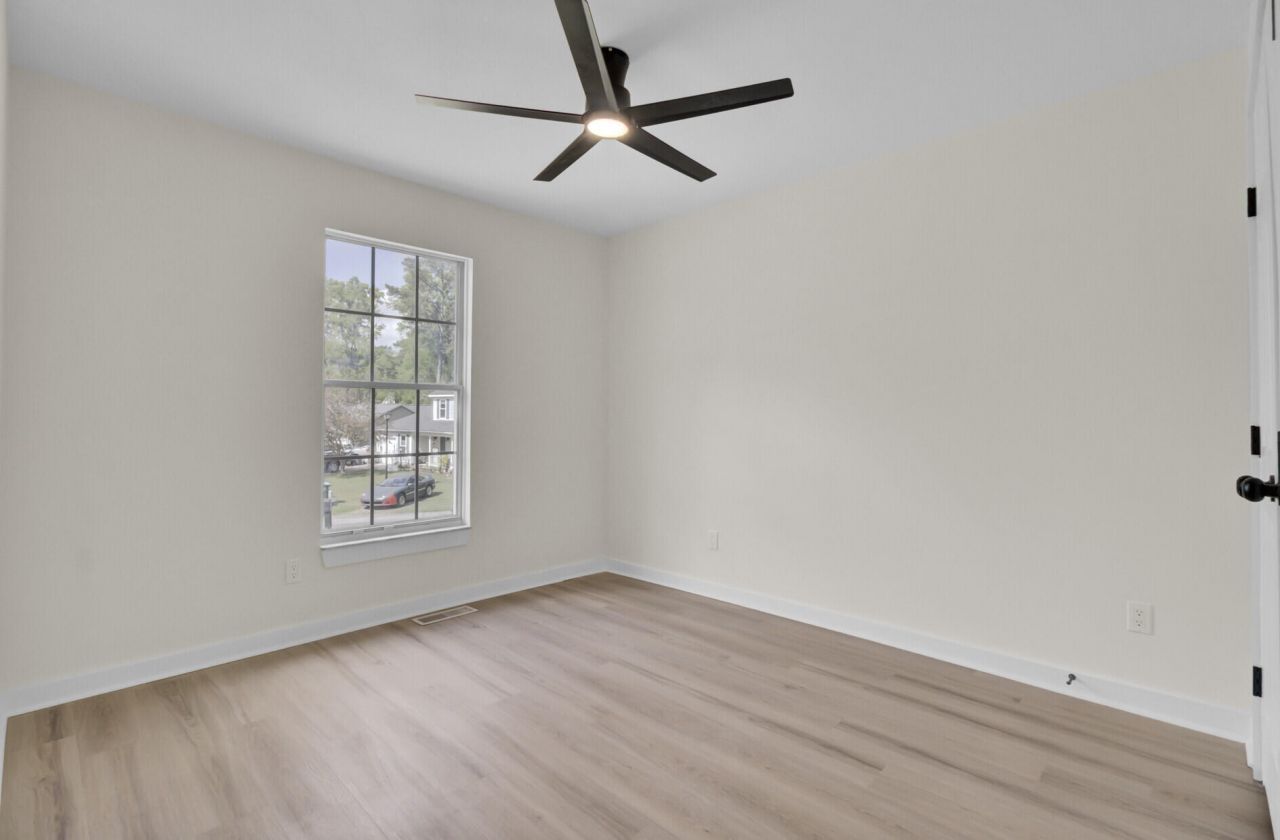 213 Alydar Court Photo 37