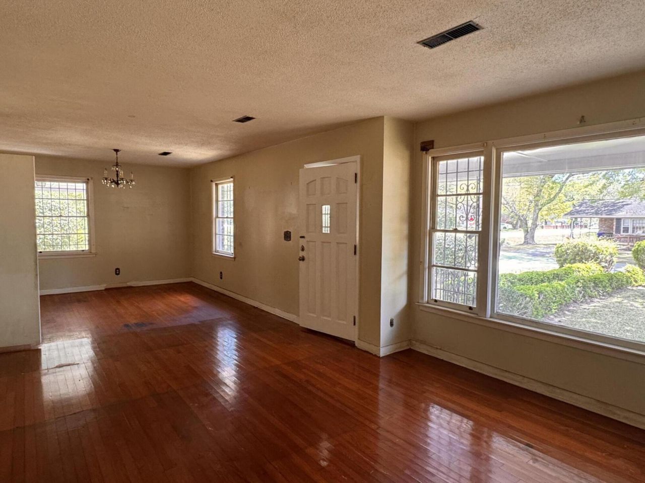 1106 Barrett Road Photo 13