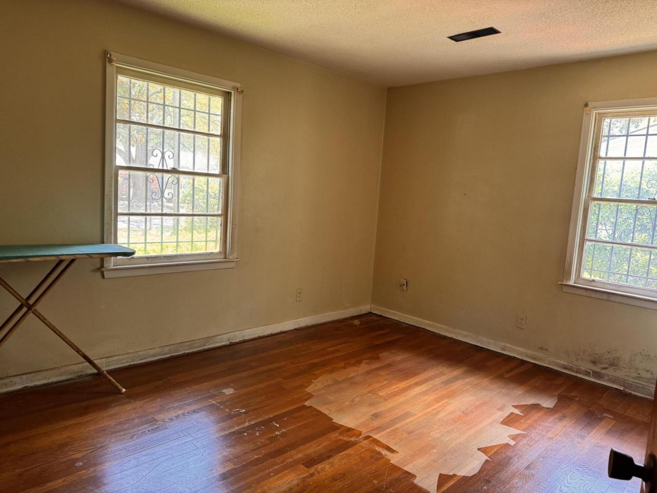 1106 Barrett Road Photo 9