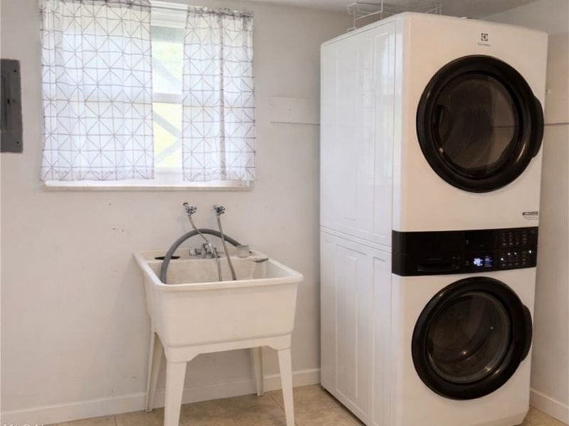 4706-4710 Maple Spur Drive, Stow, OH 44224 Photo 11