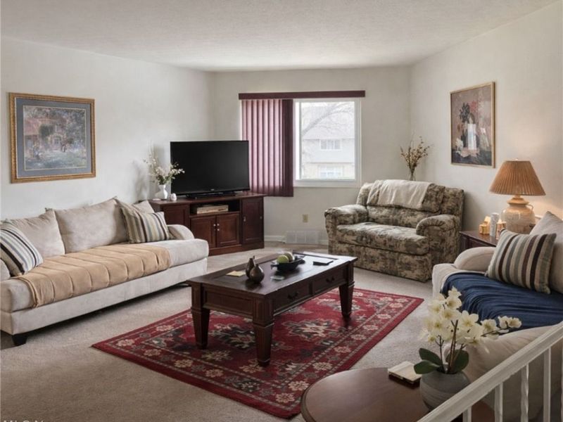 4706-4710 Maple Spur Drive, Stow, OH 44224 Photo 8