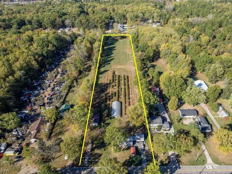 7168 Case Road, North Ridgeville, OH 44039 Photo 2