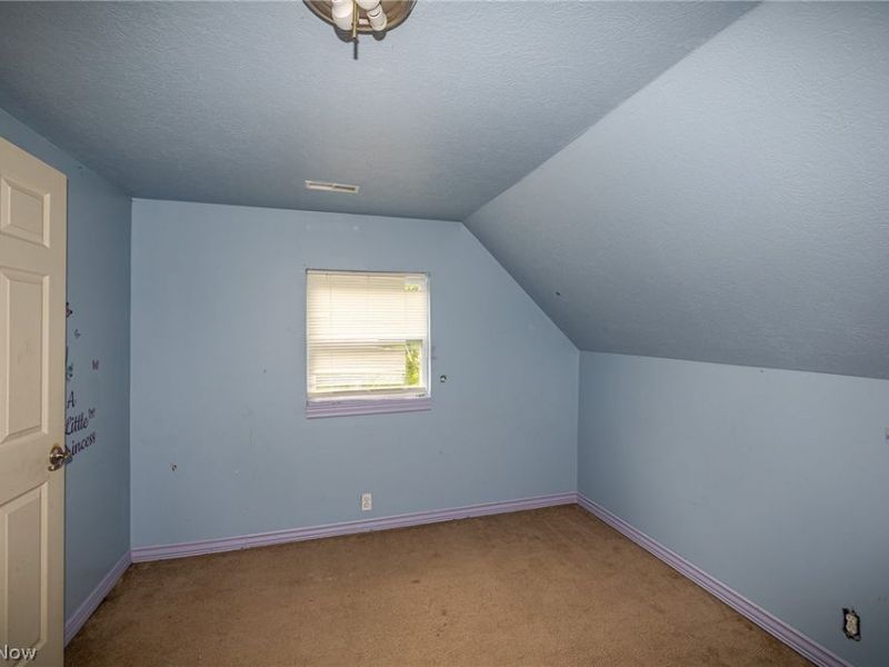 124 E 32nd Street, Lorain, OH 44055 Photo 12