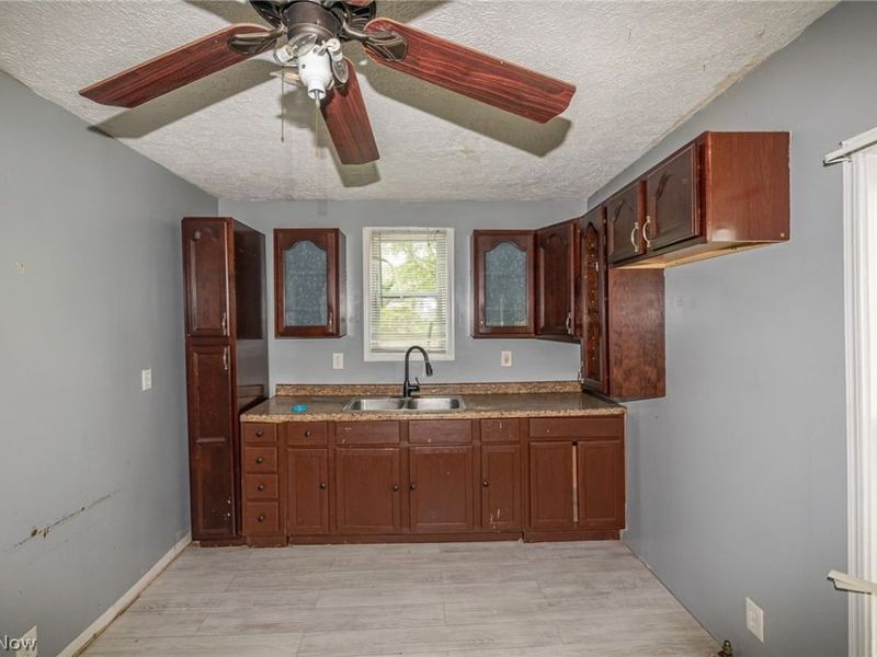 124 E 32nd Street, Lorain, OH 44055 Photo 19