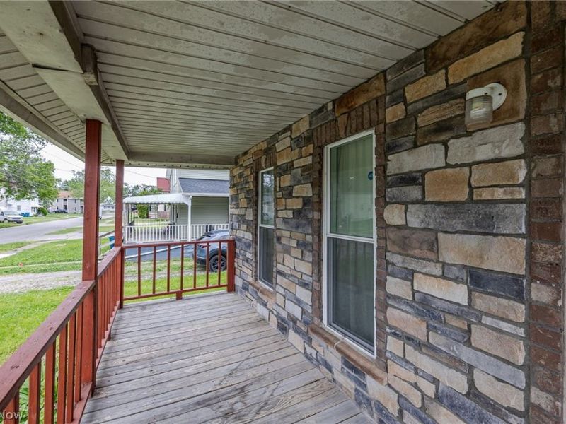 124 E 32nd Street, Lorain, OH 44055 Photo 3