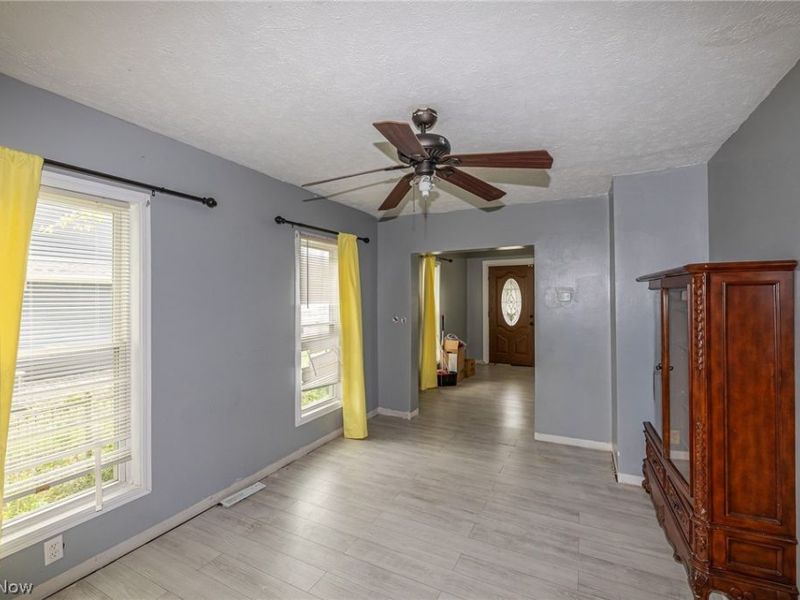 124 E 32nd Street, Lorain, OH 44055 Photo 5