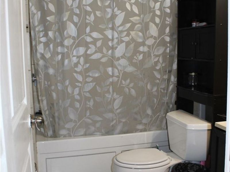 124 E 32nd Street, Lorain, OH 44055 Photo 8