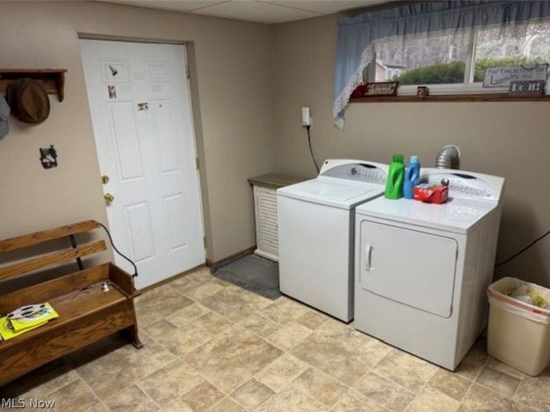 245 Kittle Street, Williamstown, WV 26187 Photo 15